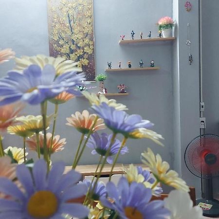 Alley Homestay_Lieu Giai Ханой Екстериор снимка