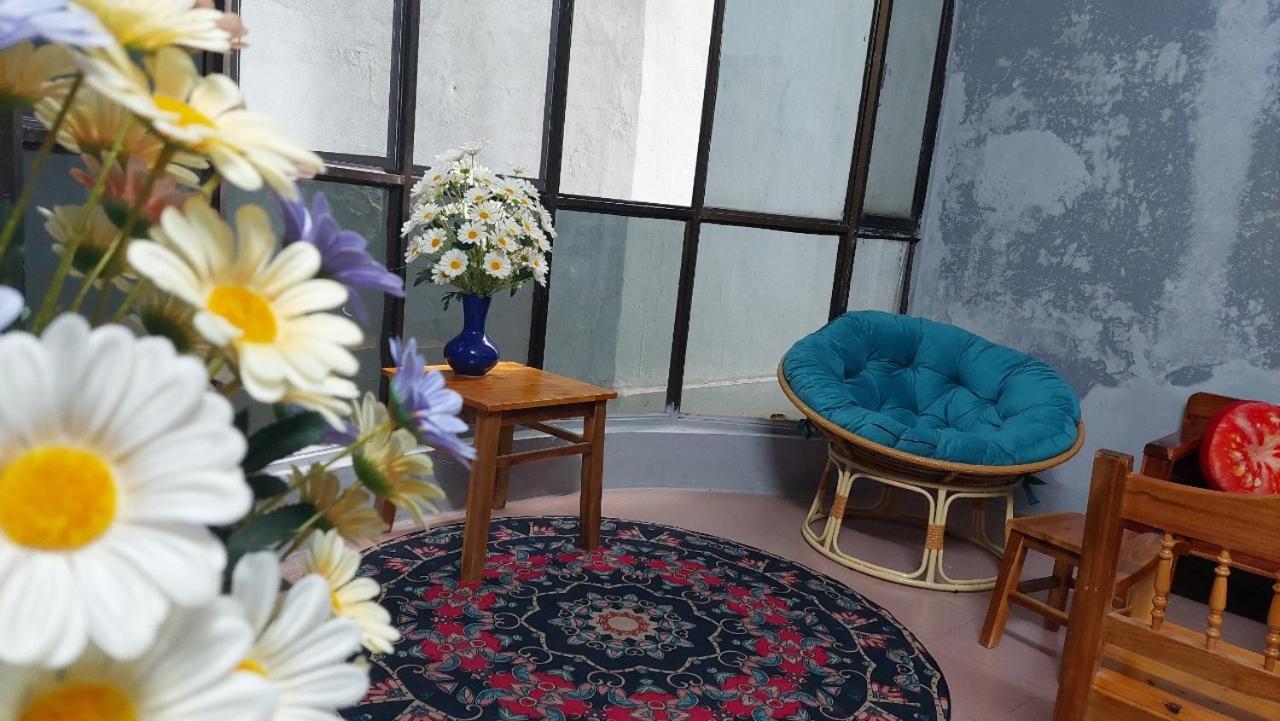 Alley Homestay_Lieu Giai Ханой Екстериор снимка